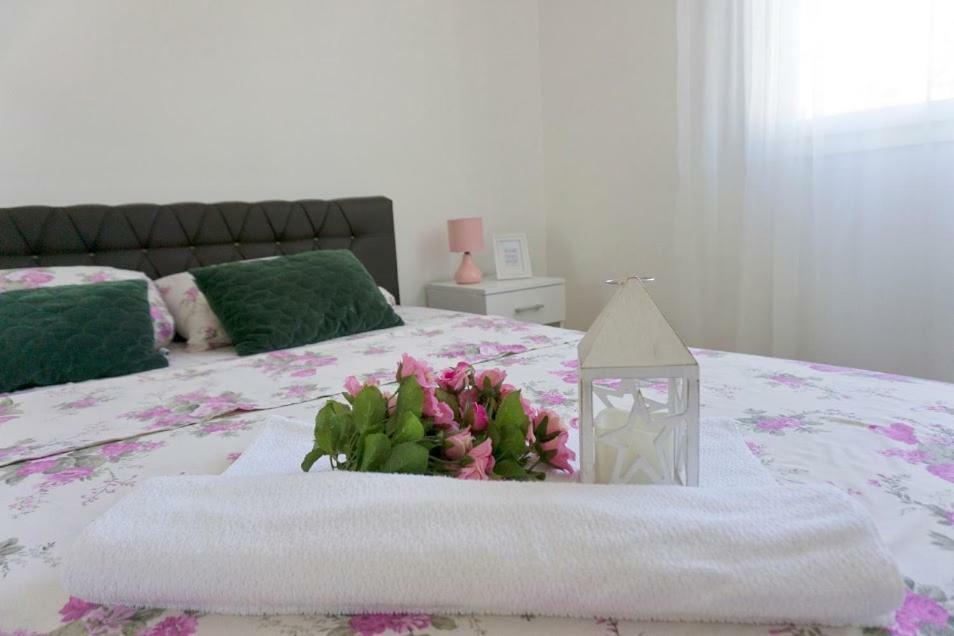 Nina Apartment Требине Екстериор снимка